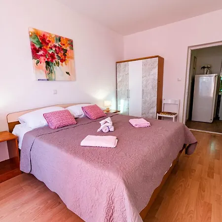 Milica Apartment *