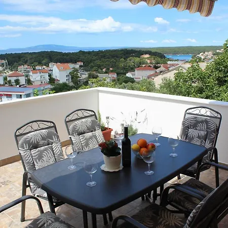 Milica Apartman Rab Town