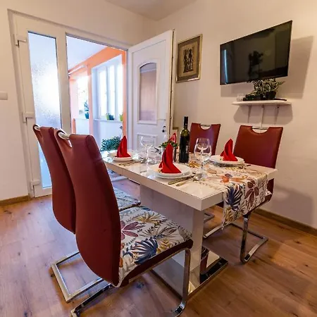 Milica Apartment