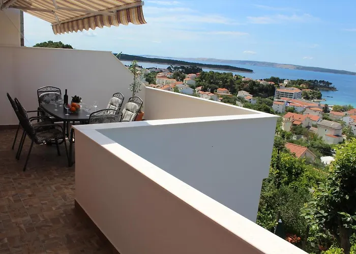 Milica Apartman Rab Town